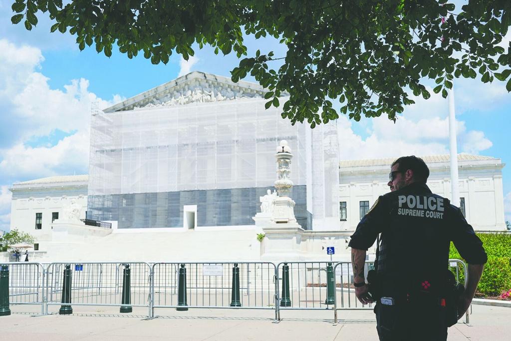 Commentary: The imperious Supreme Court flaunts its power
