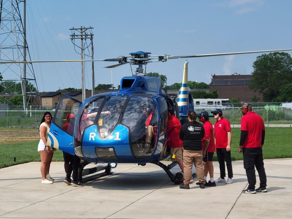 Rainbow Air’s new tourism center opens