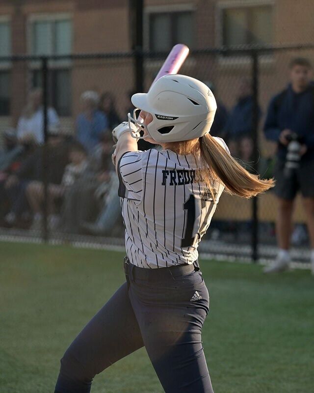 Friday’s area roundup: Danvers baseball, softball both take home wins BASEBALL Danvers 9, Saugus 8: Beckett Wodarski led off the seventh with a single then scored...Read full story