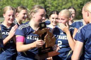 Divst. Francis Wins 3rd Straight District Title Glads Focused On Programs 1st Regional Crowndiv