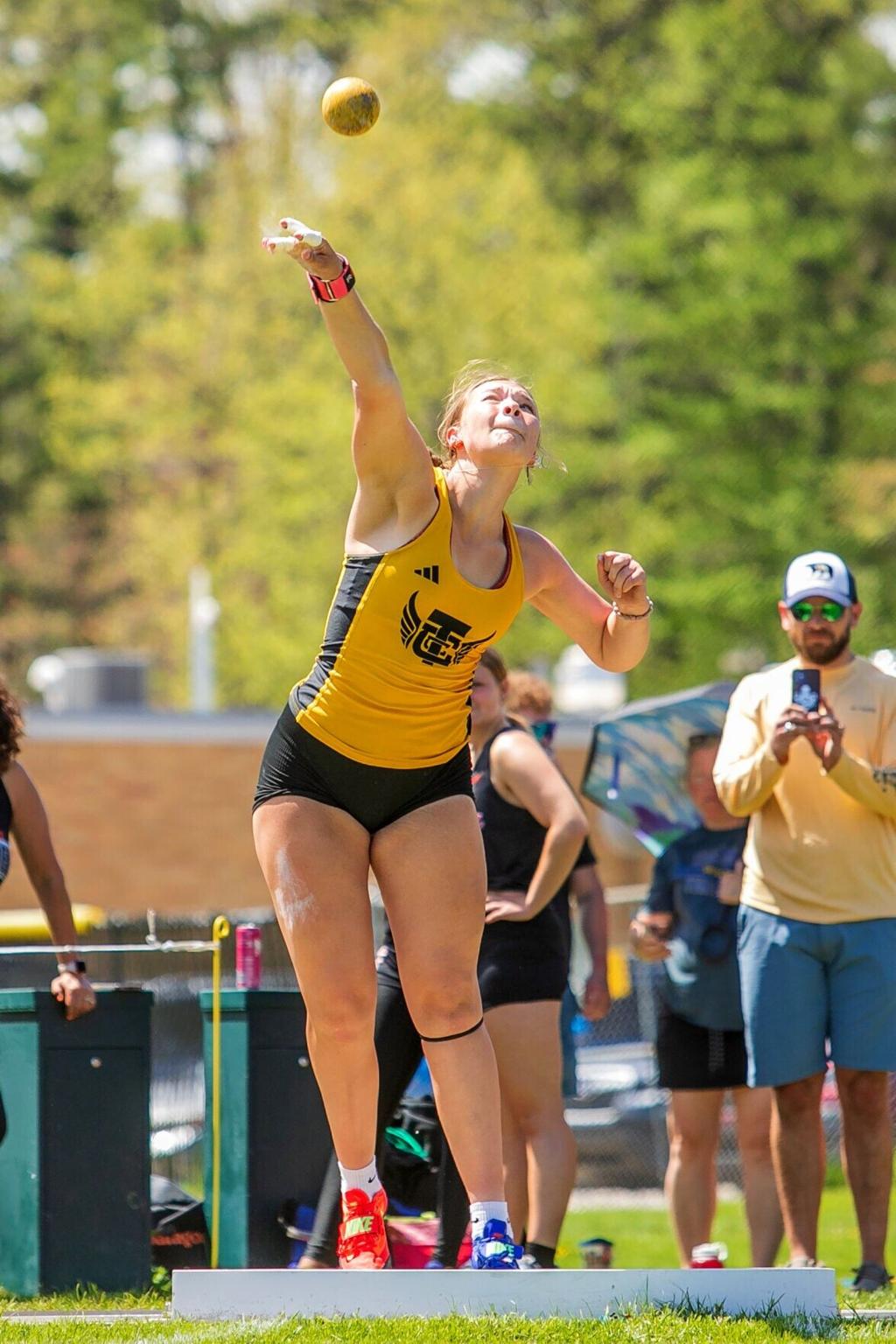 Traverse City Record-Eagle Honor Roll track & field leaders Traverse City Record-Eagle Honor Roll track &amp; field l...